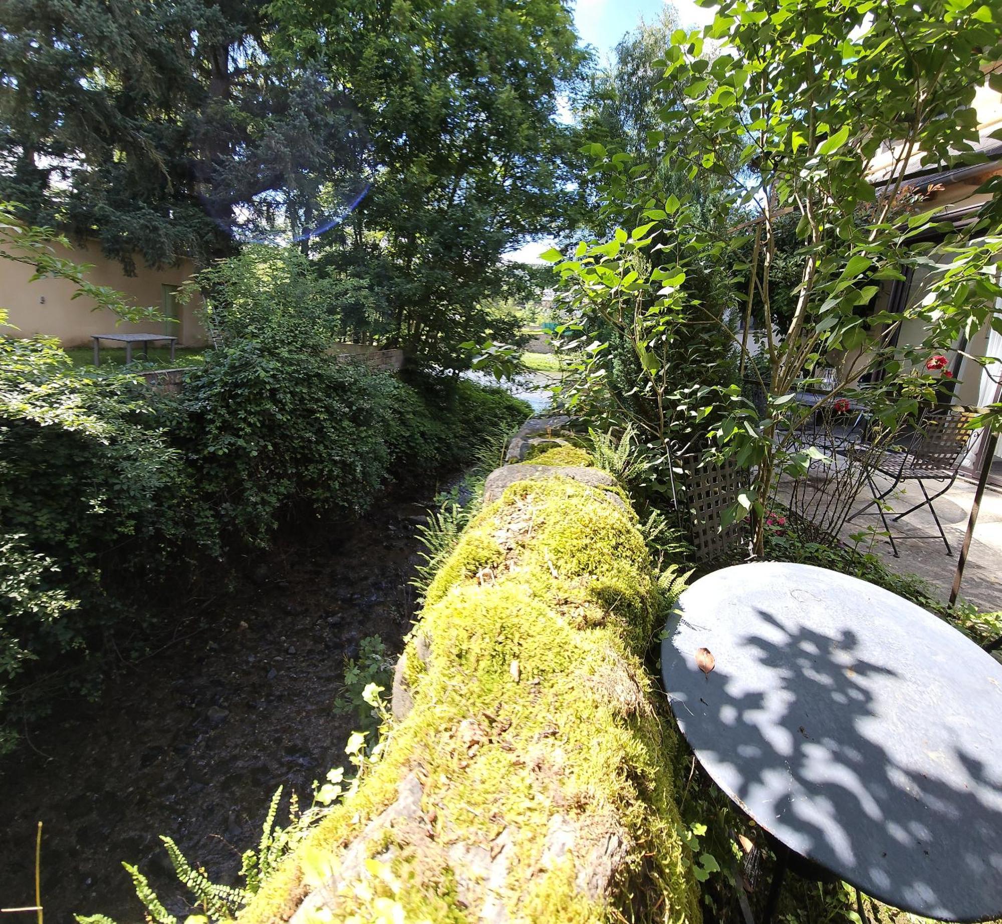 Riverrun Saint-Geniez-dʼOlt Extérieur photo